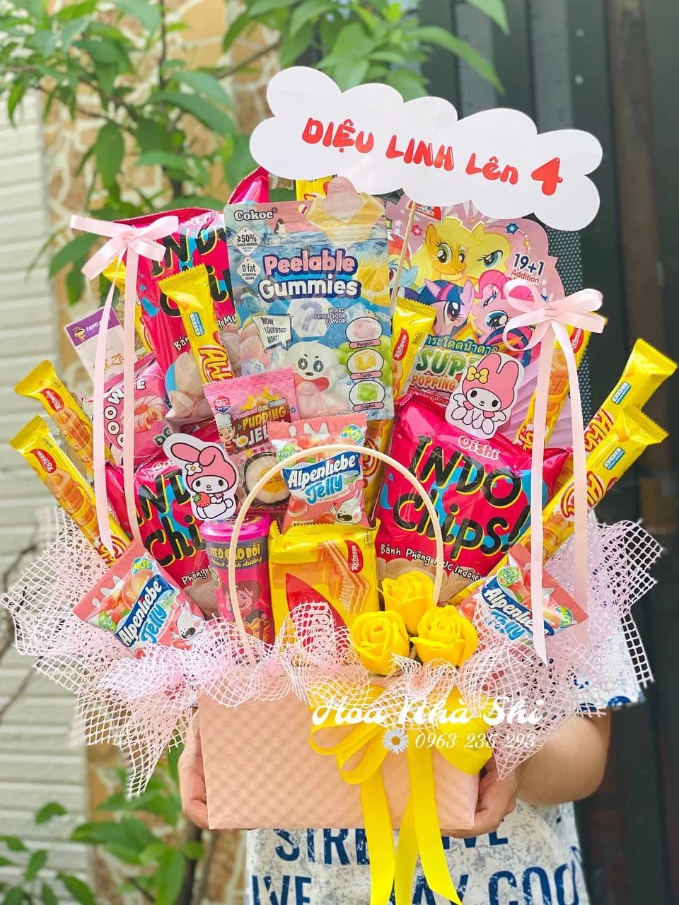 Bó Hoa Bánh Kẹo Sinh Nhật - 054 — ảnh minh họa