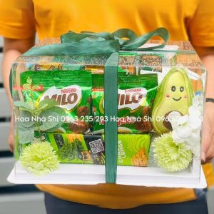 hop hoa banh keo sinh nhat mix gau trai bo tone xanh la 156